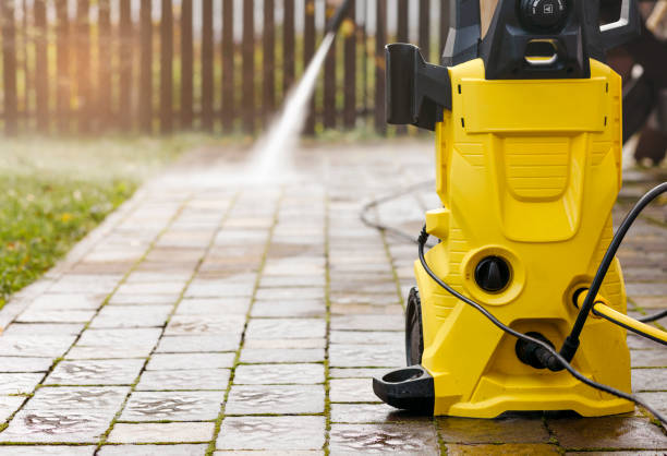 Best Sidewalk and Walkway Cleaning  in Ashland, WI